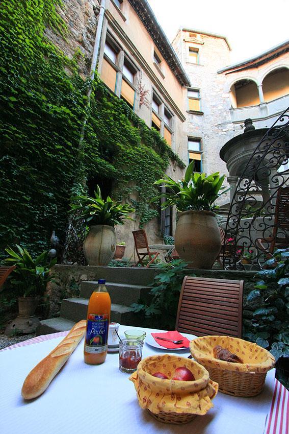 Hotel Restaurant D'Alibert Caunes-Minervois Εξωτερικό φωτογραφία